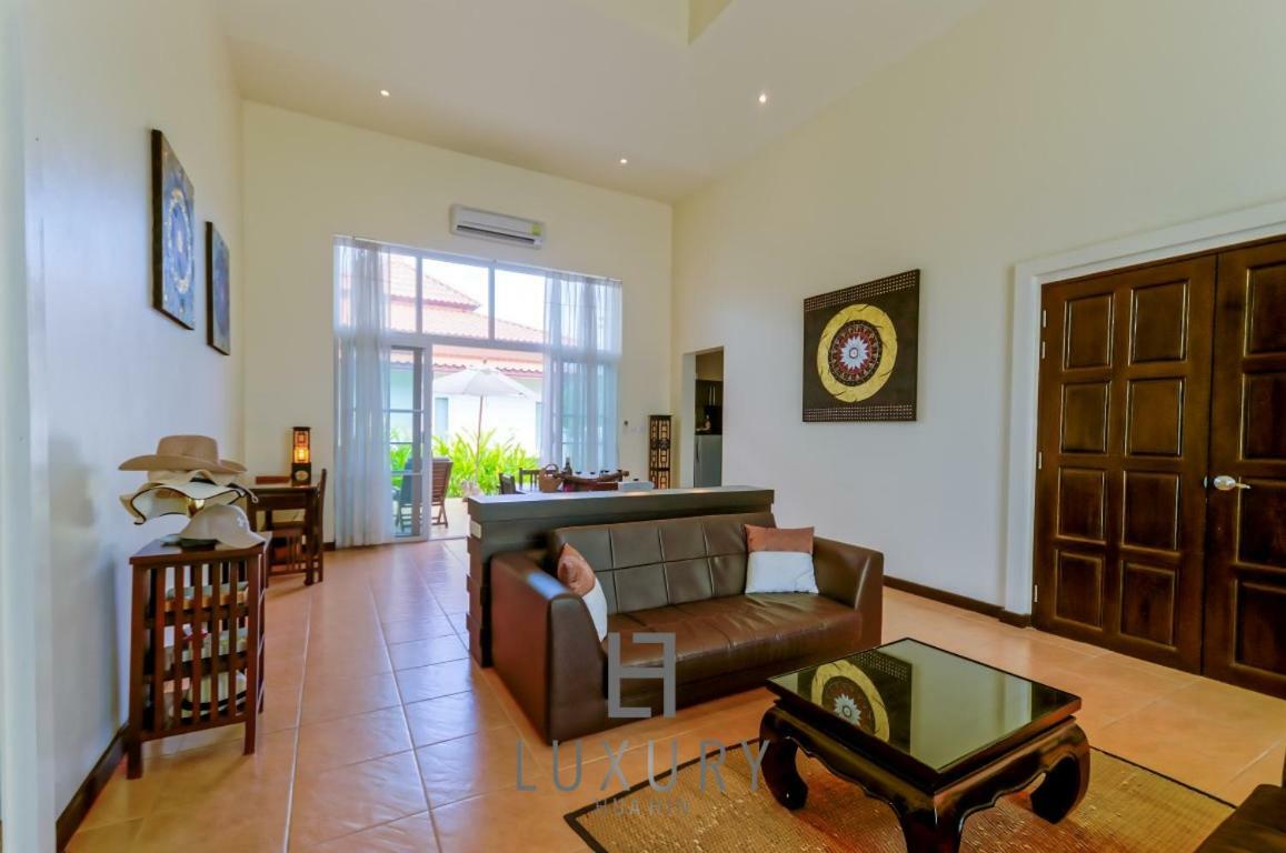 Bali Style 2 Bedroom With Pool - B99 Hébergement de vacances