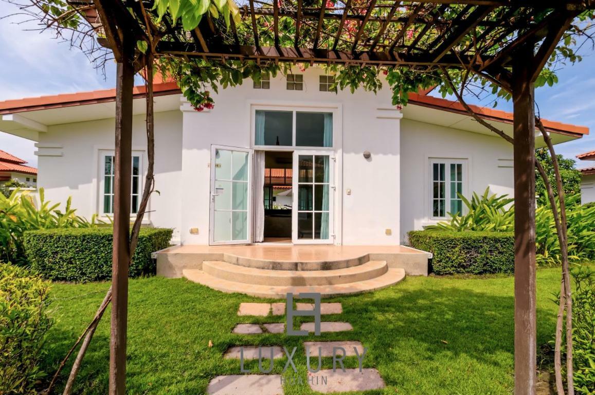 Hébergement de vacances Bali Style 2 Bedroom With Pool - B99 Hua Hin